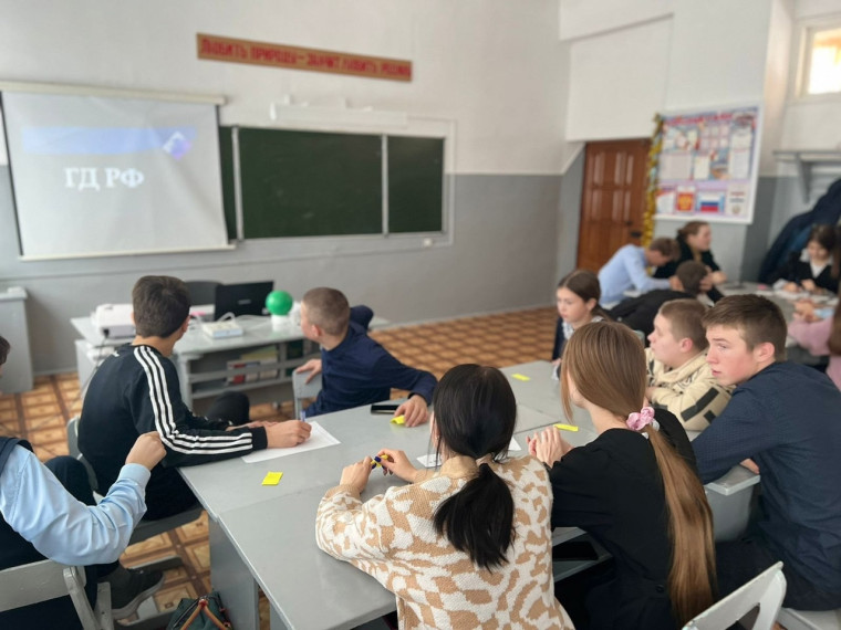 Знатоки права.